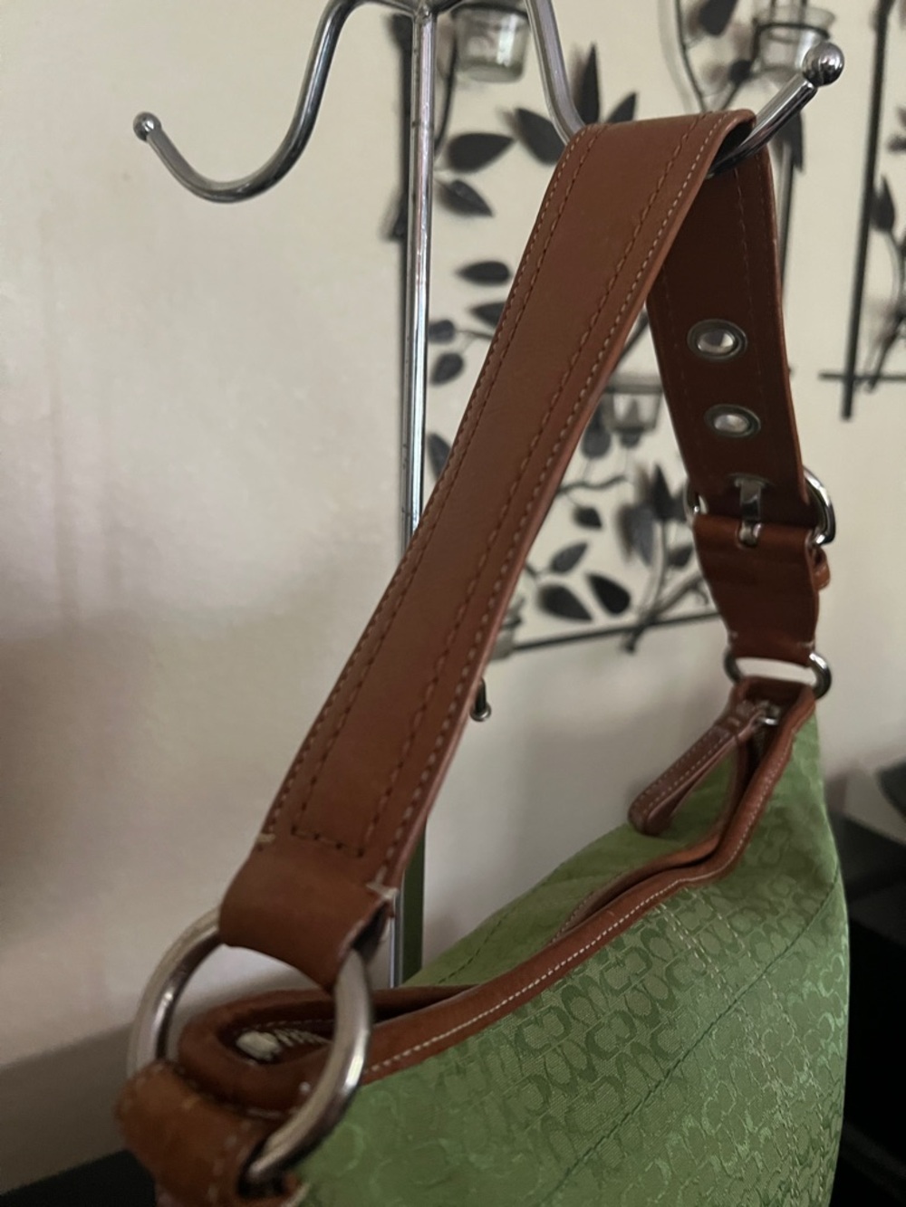 Coach Olive Signature Jacquard Shoulder Bag with Brown Leather Trim - Picture 3 of 8